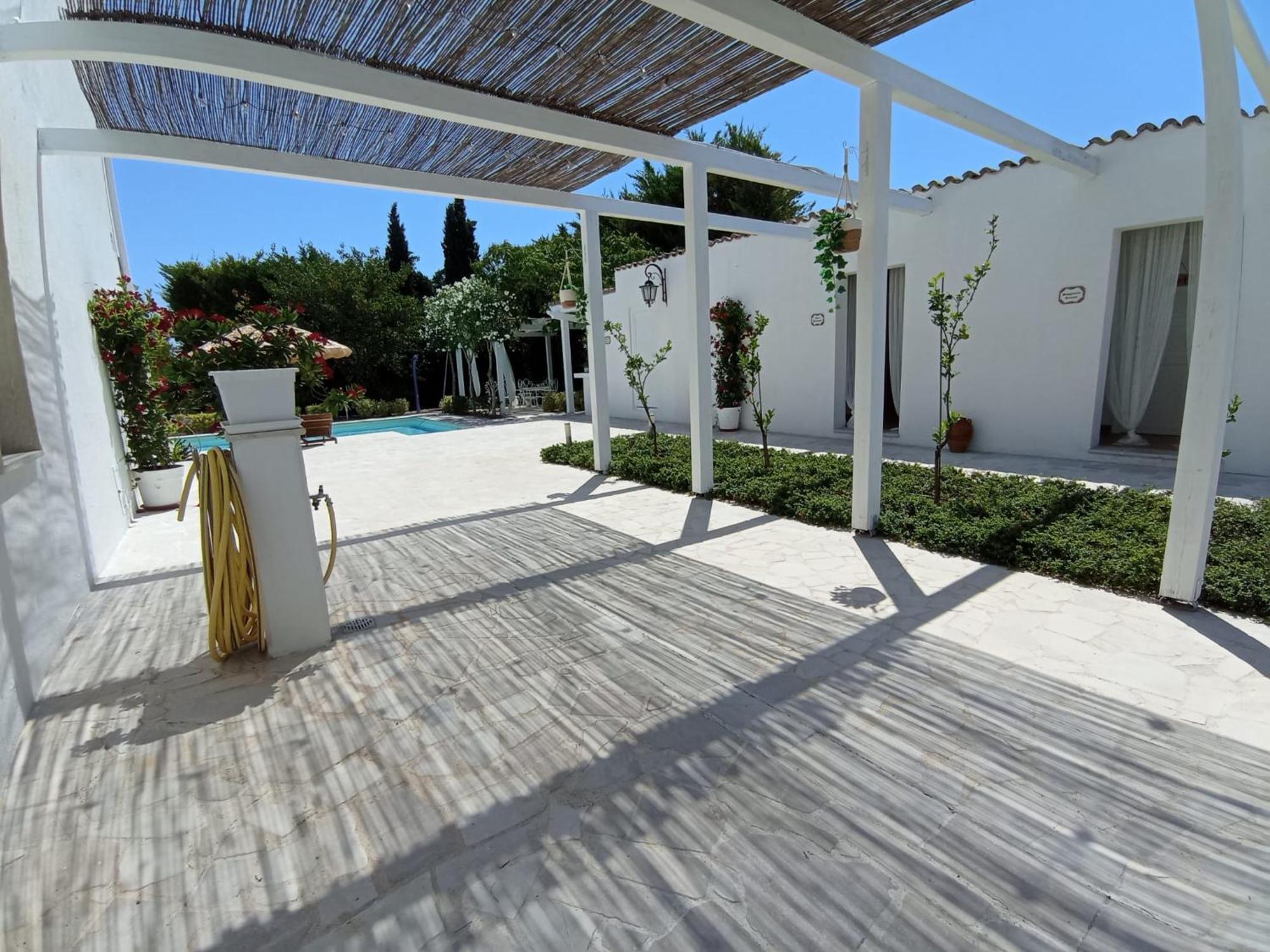 Tenuta Viale Degli Ulivi San Martino in Pensilis Exterior photo